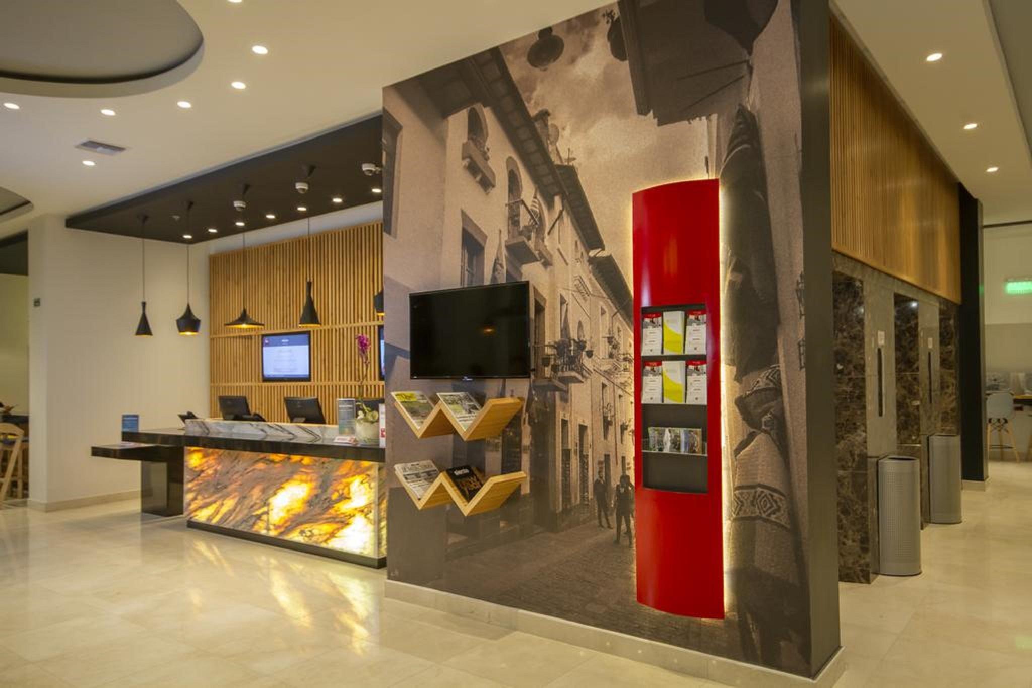 Ibis Quito Hotel Ngoại thất bức ảnh